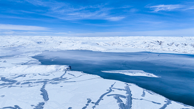 【&ldquo;飛閱&rdquo;中國(guó)】冬日星星海，一抹被&ldquo;封印&rdquo;的藍(lán)